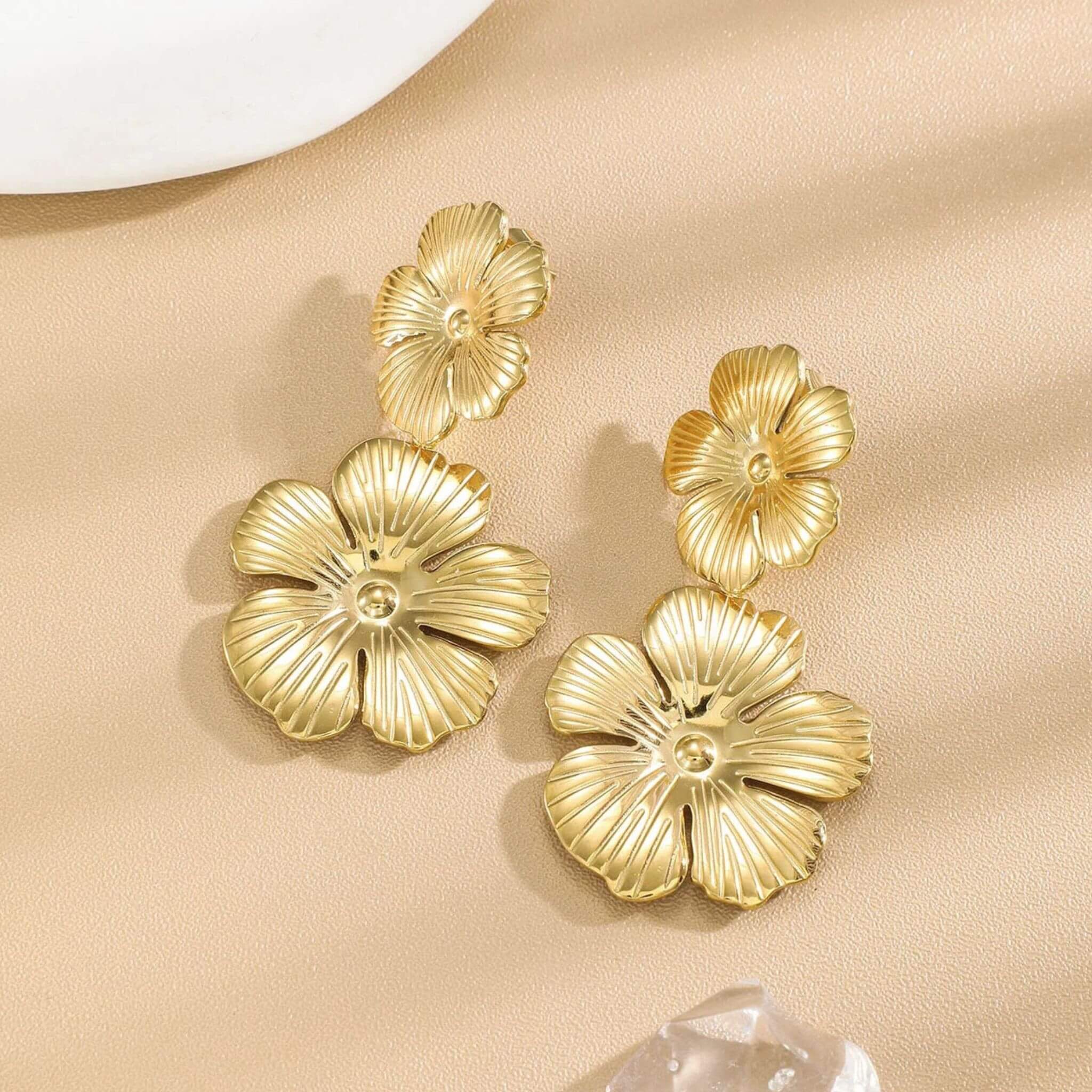 Selena Earrings By Olivia - Gold
