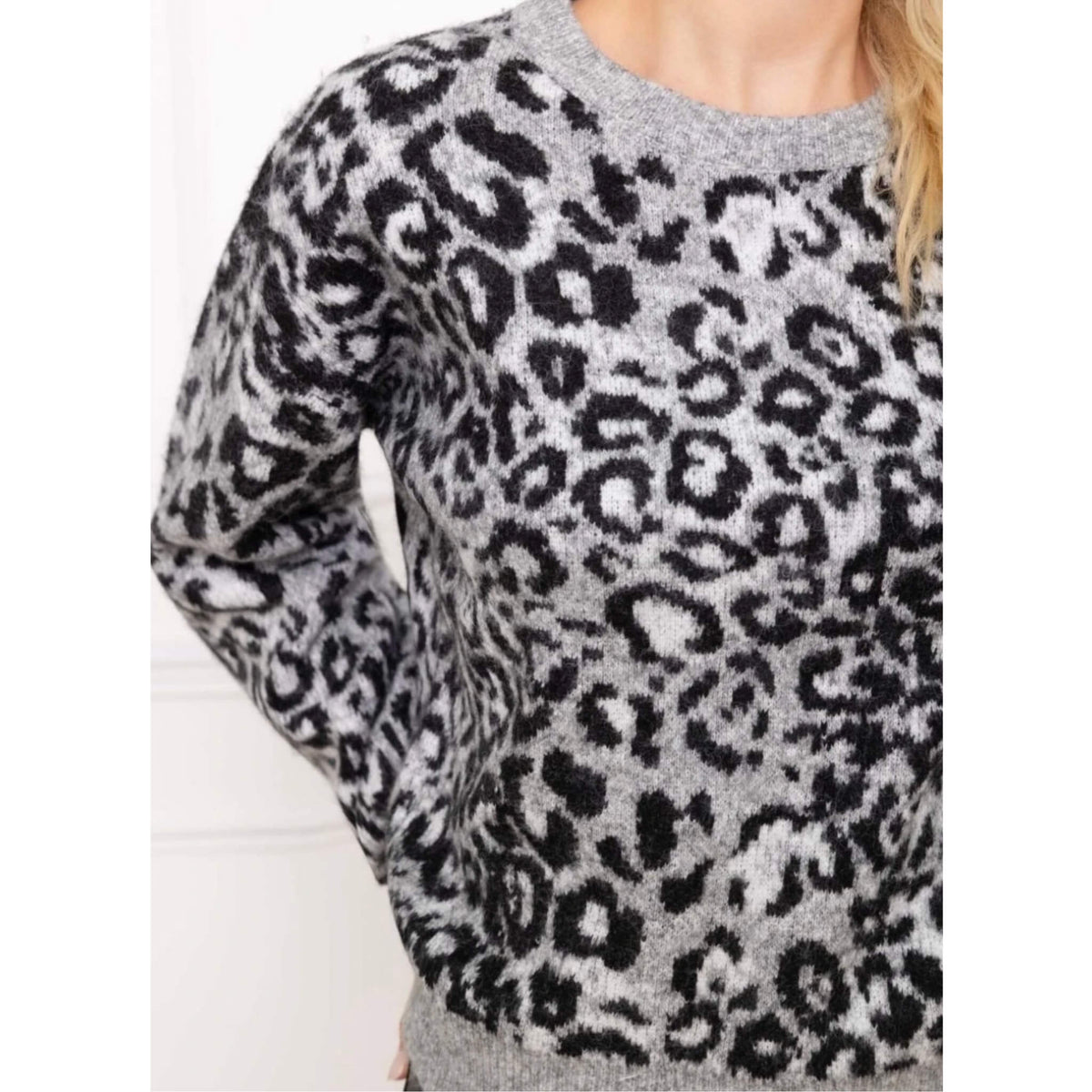 Alma Sweater By Olivia