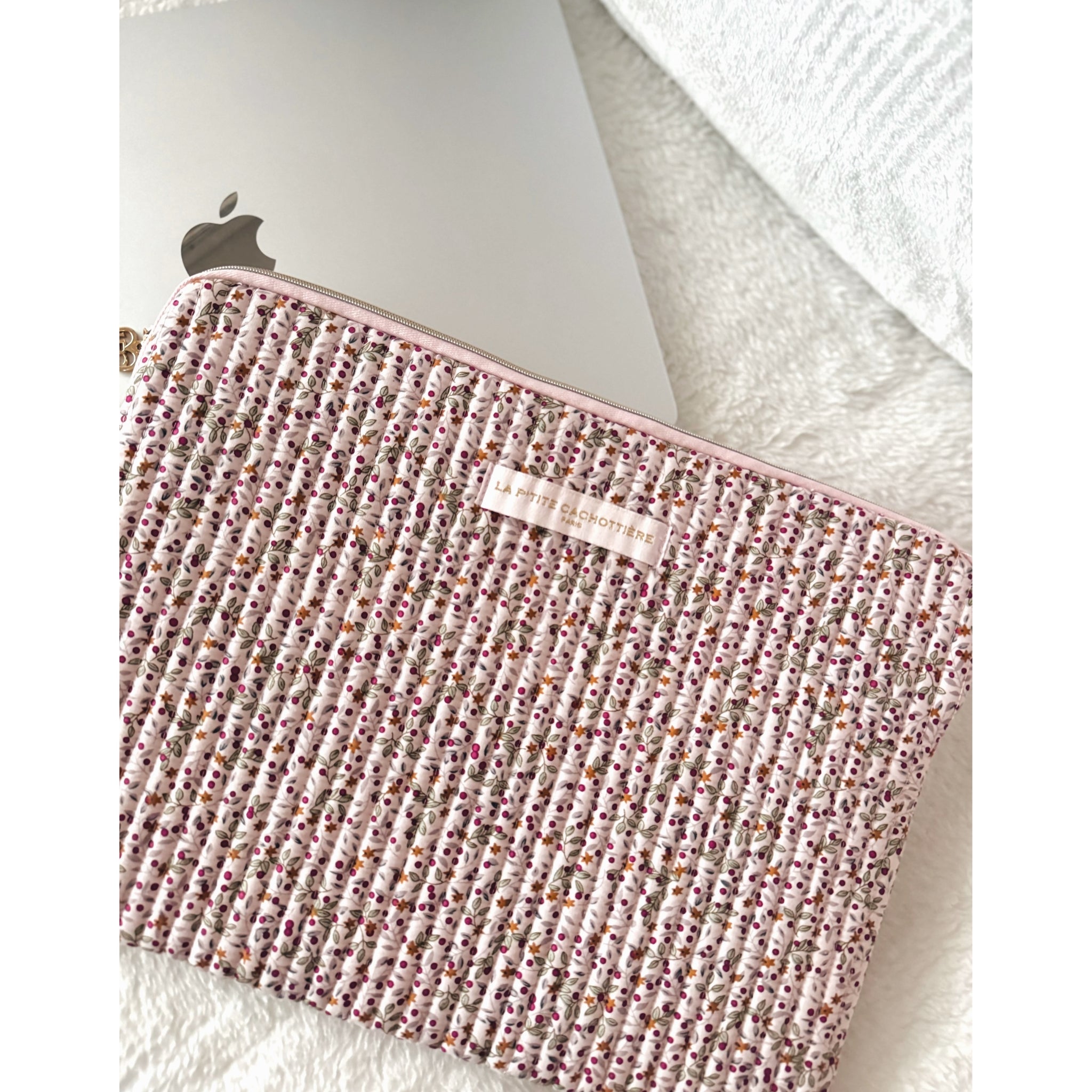 Cherries laptop case
