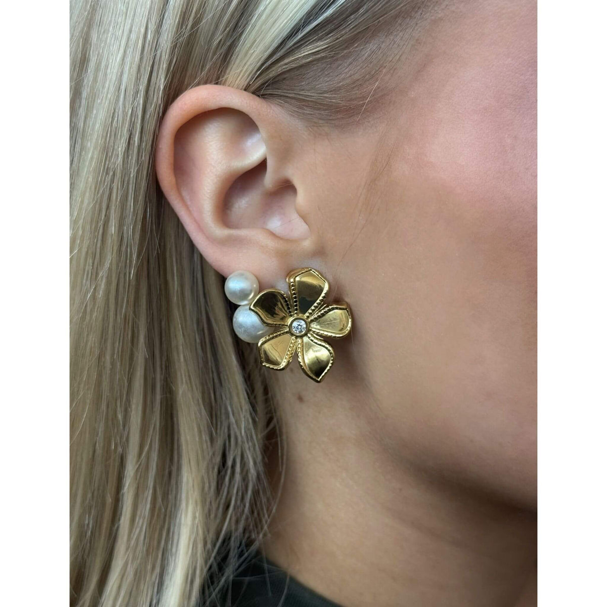 Jasmina Earrings By Olivia