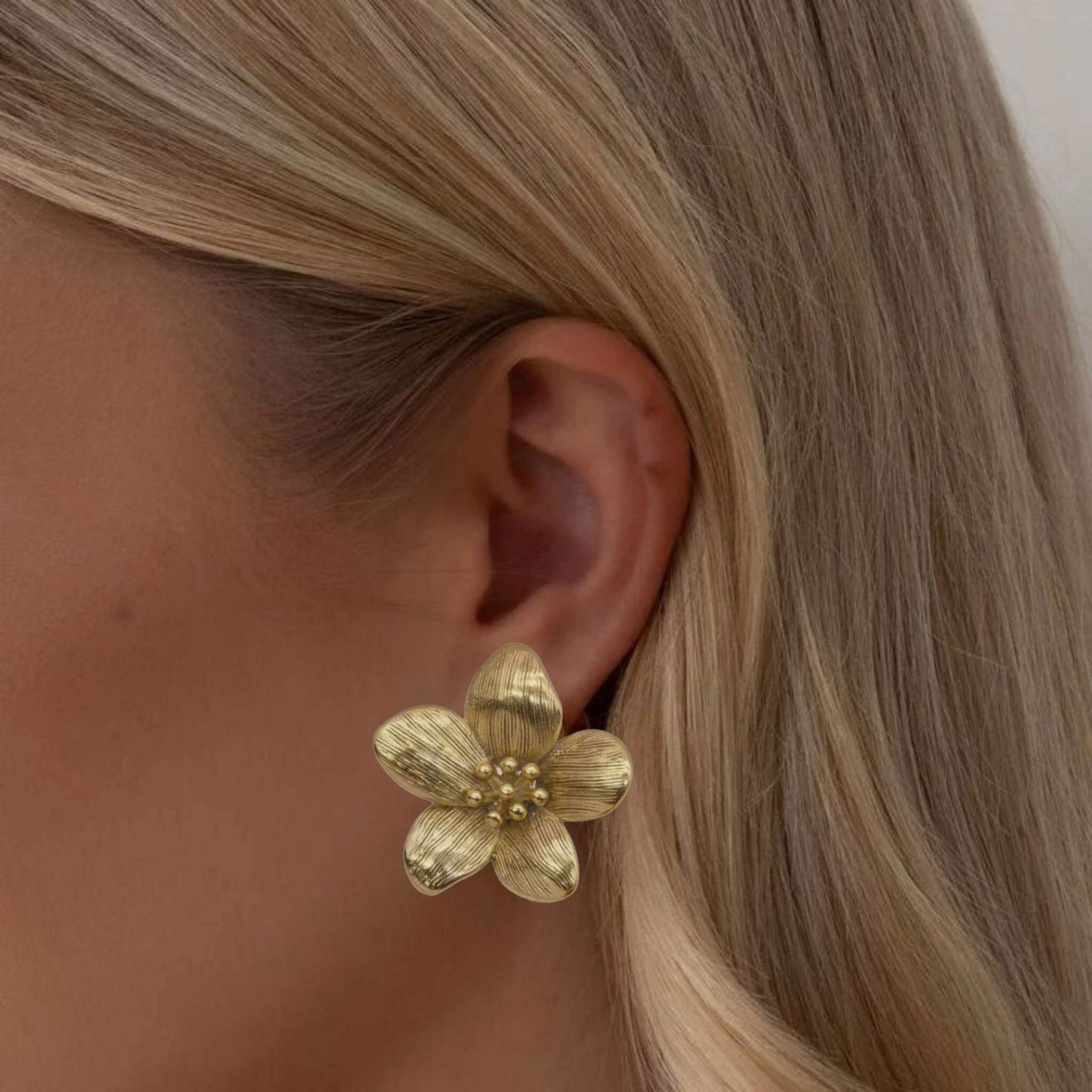 Lily earrings