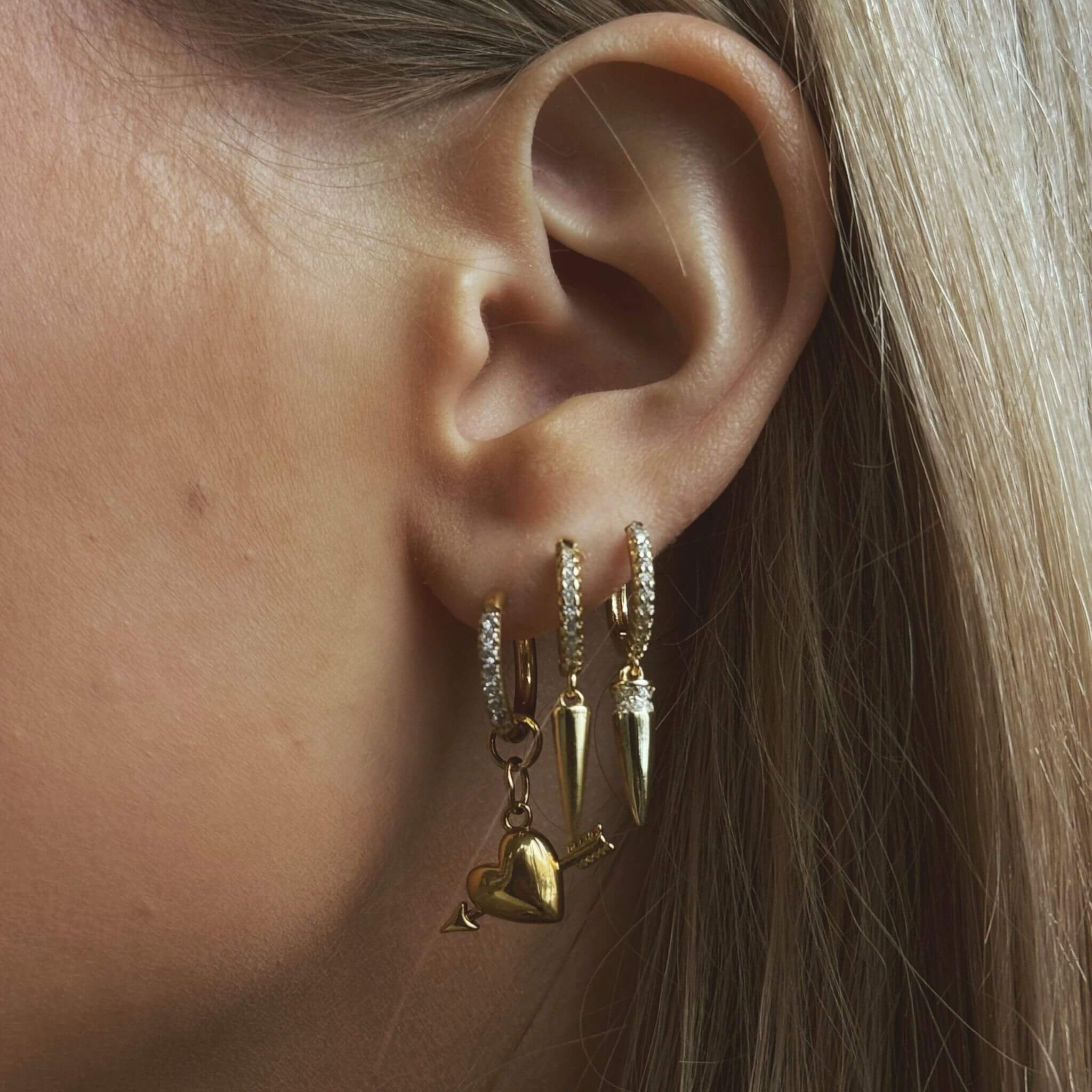 Burning hearts earrings By Olivia