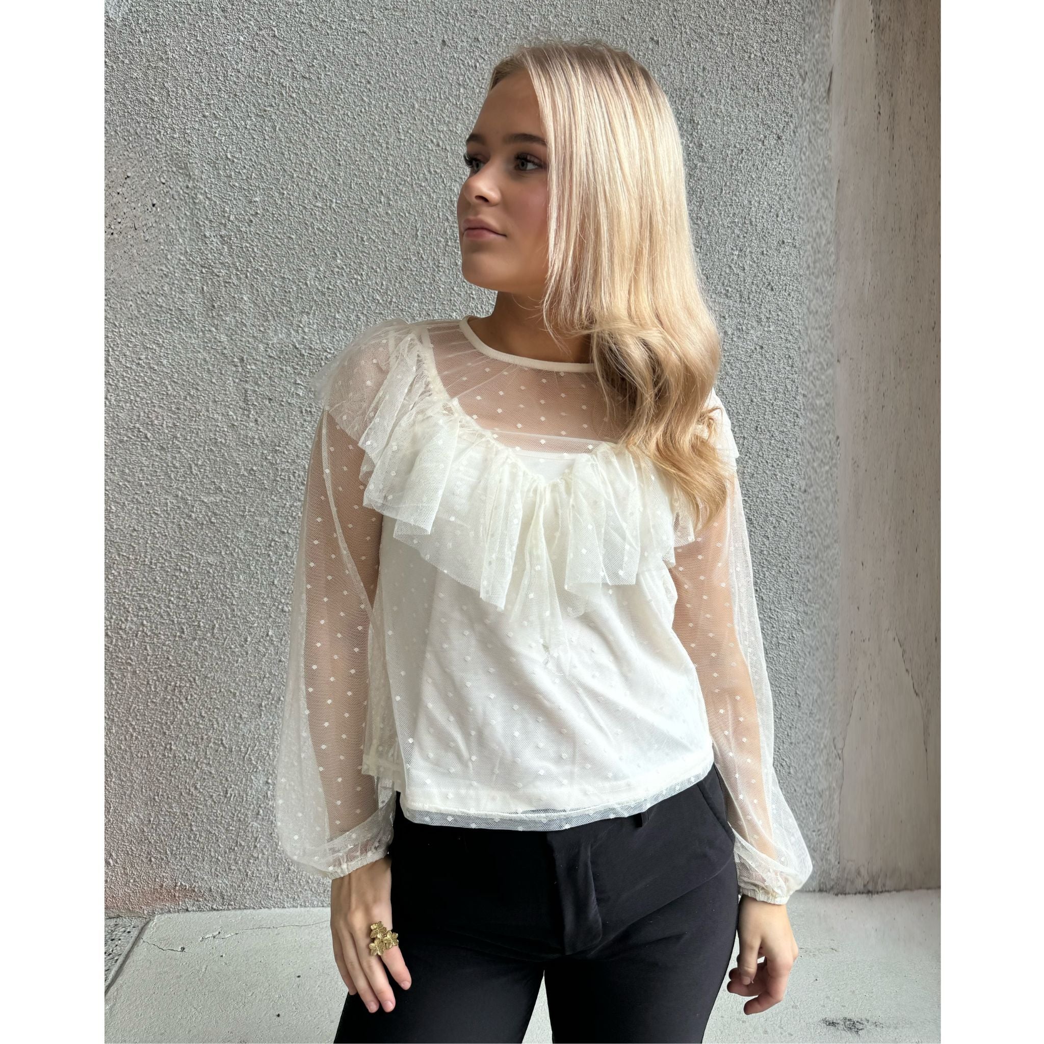 Astrid top By Olivia