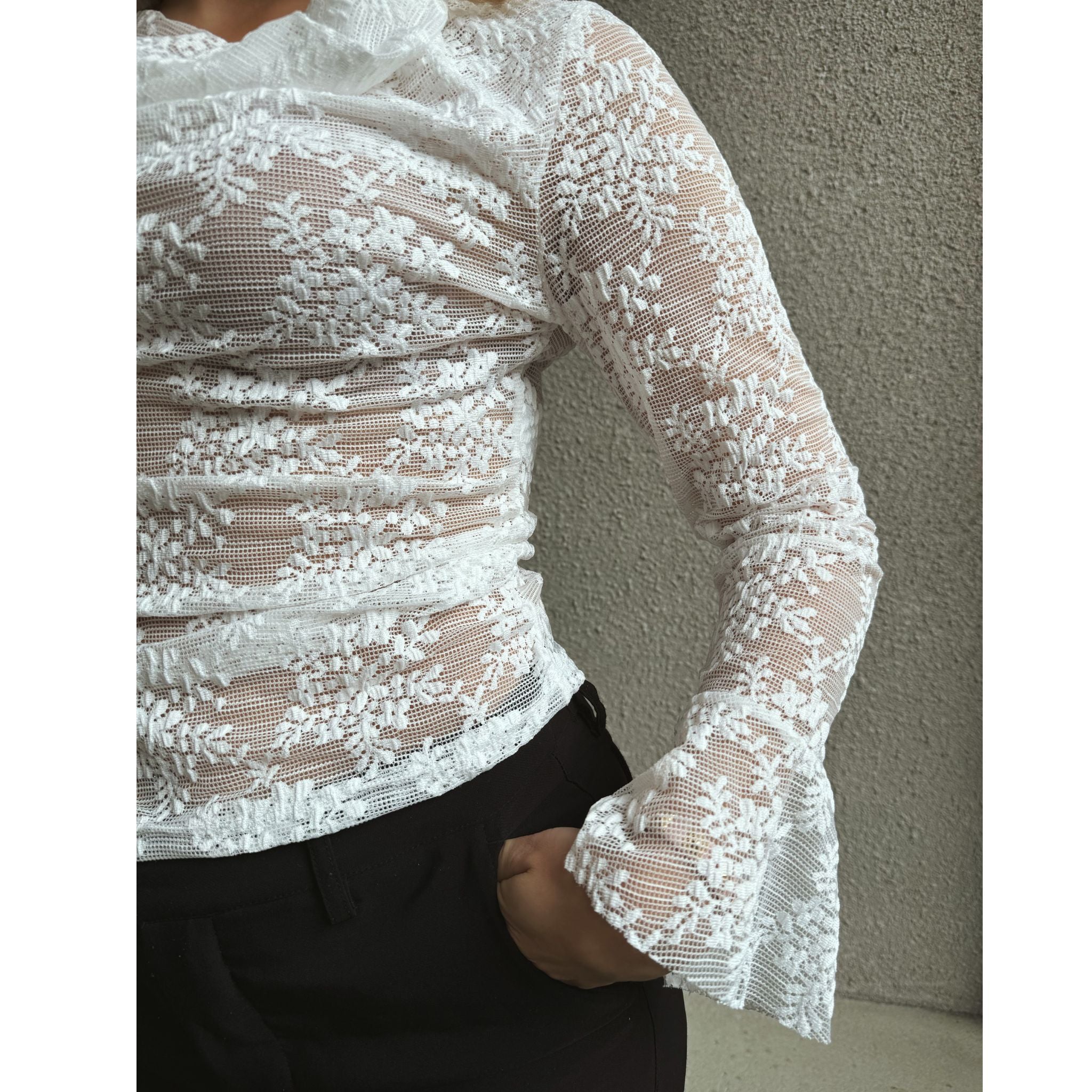 Alexandra top By Olivia