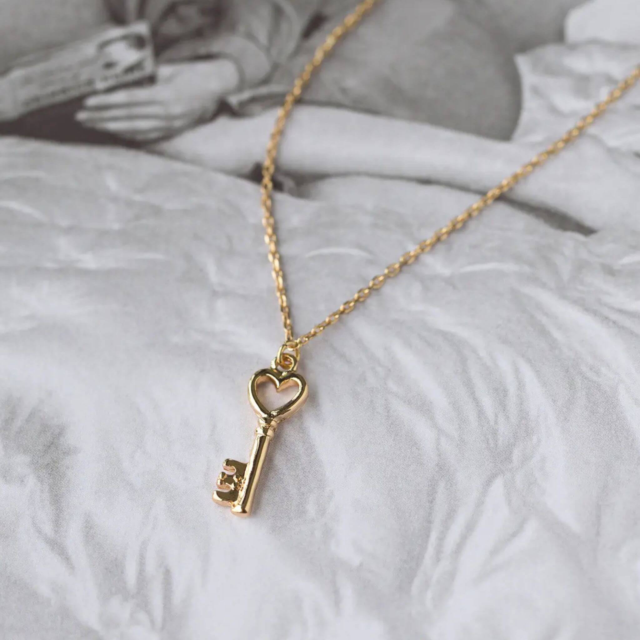 Key Necklace Gold - By Olivia