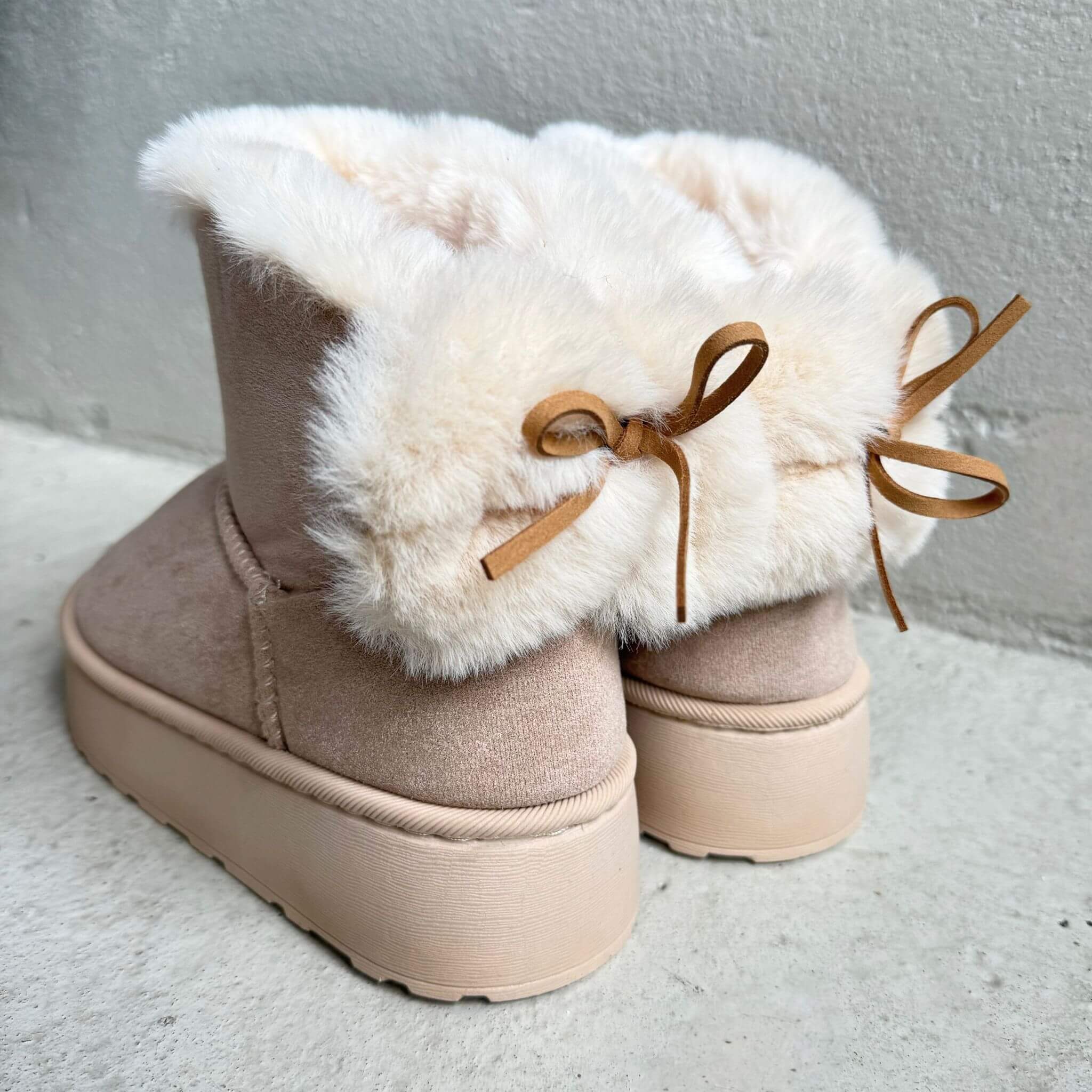 Lova Boots By Olivia