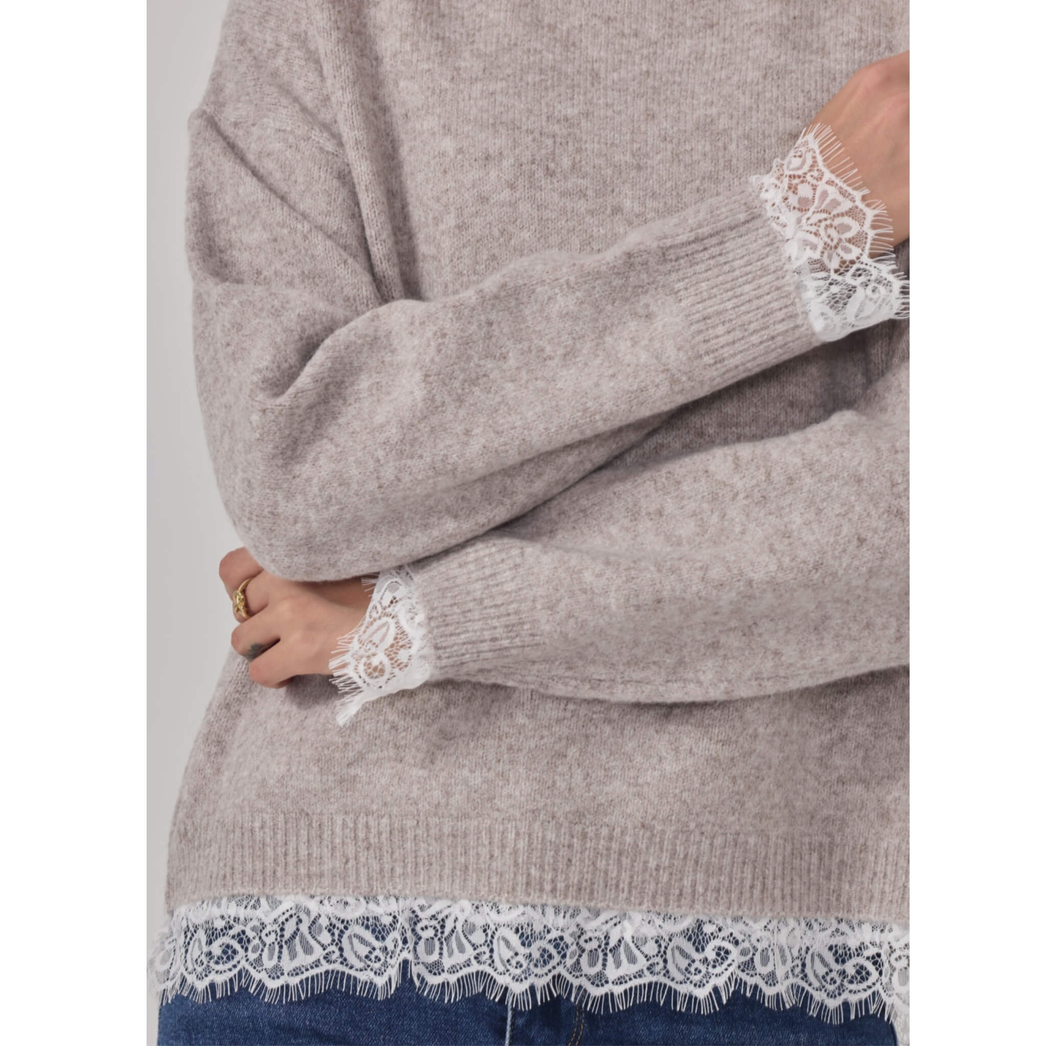 Ellen sweater By Olivia