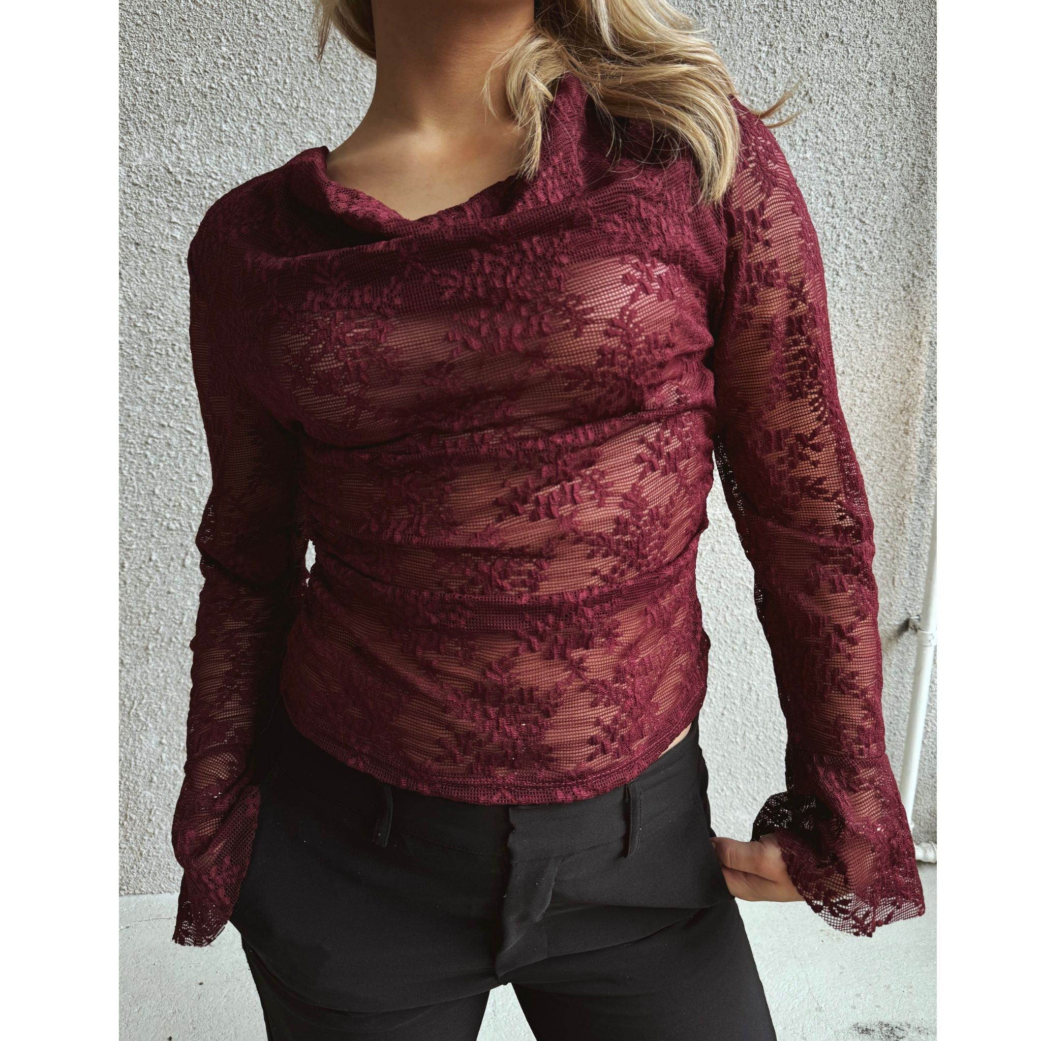 Alexandra top By Olivia