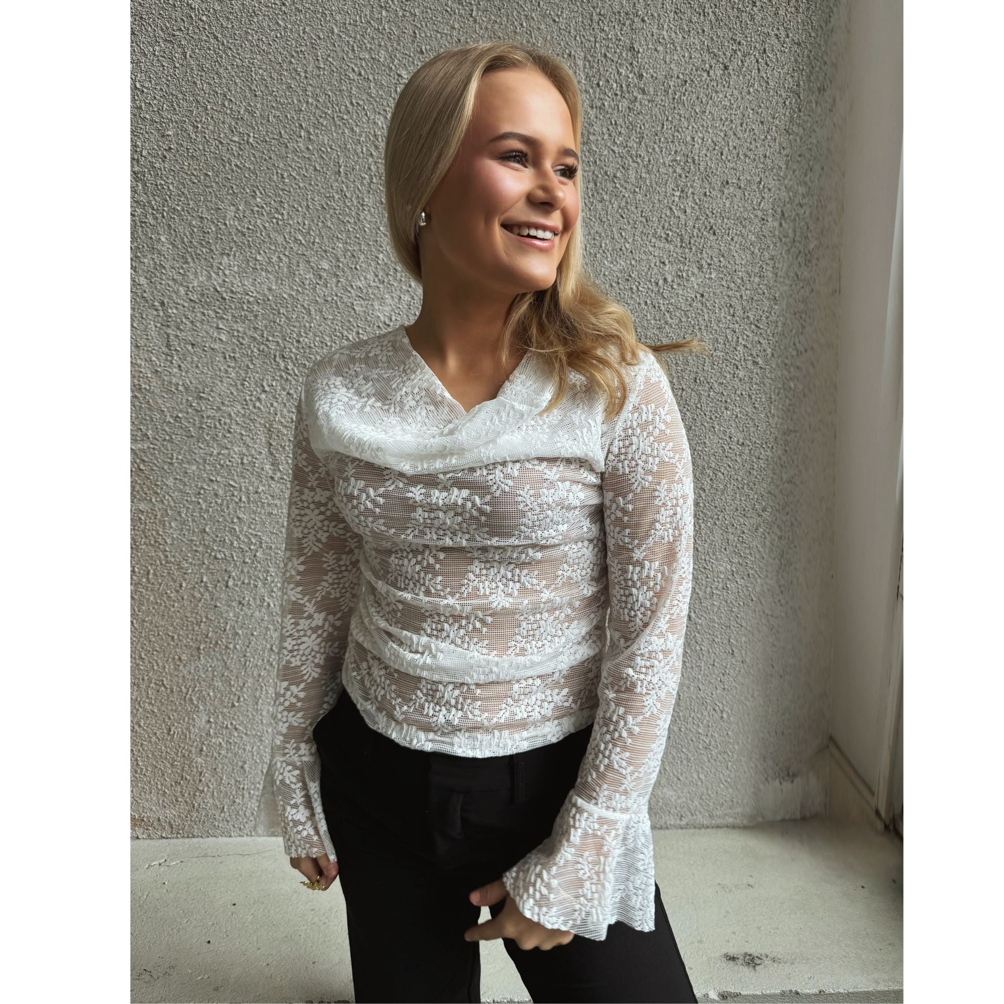 Alexandra top By Olivia