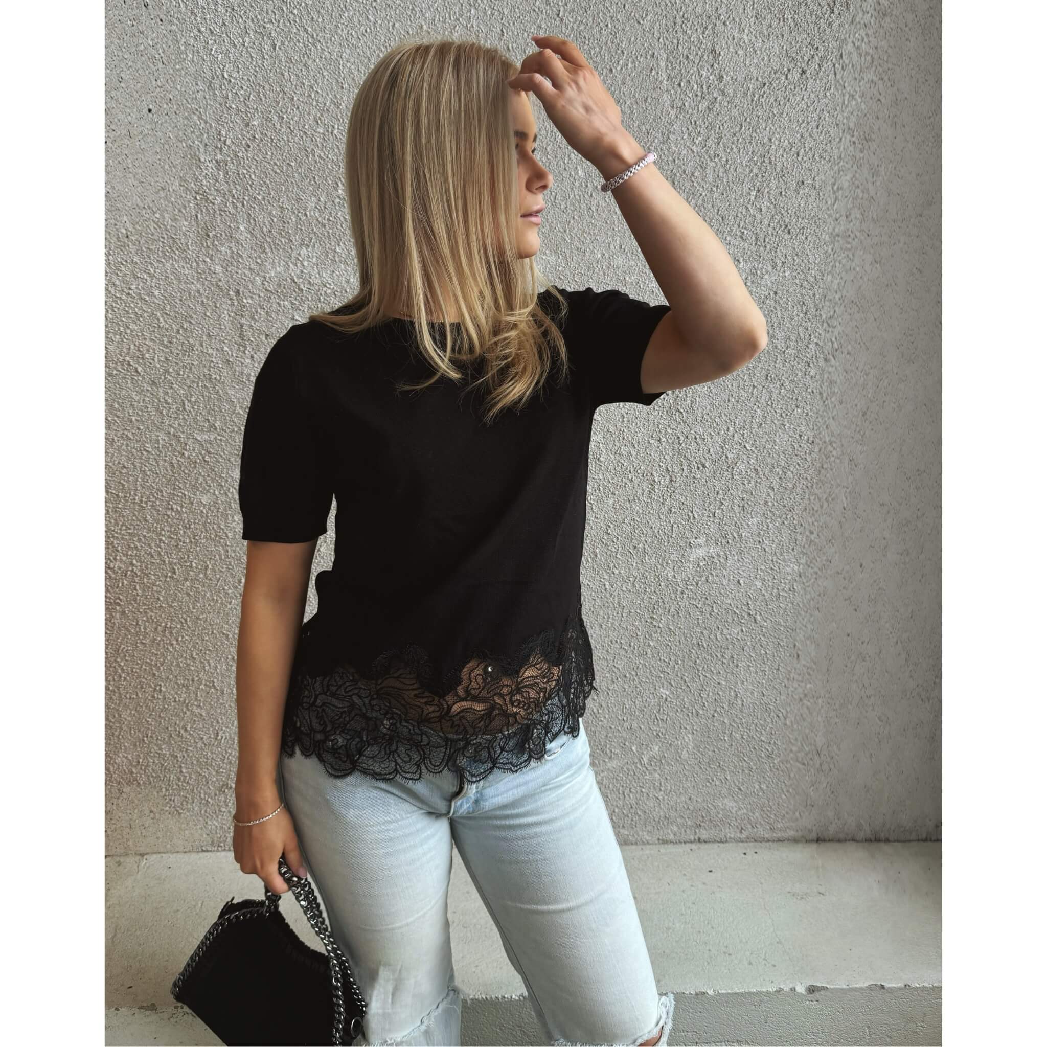 Clara top By Olivia