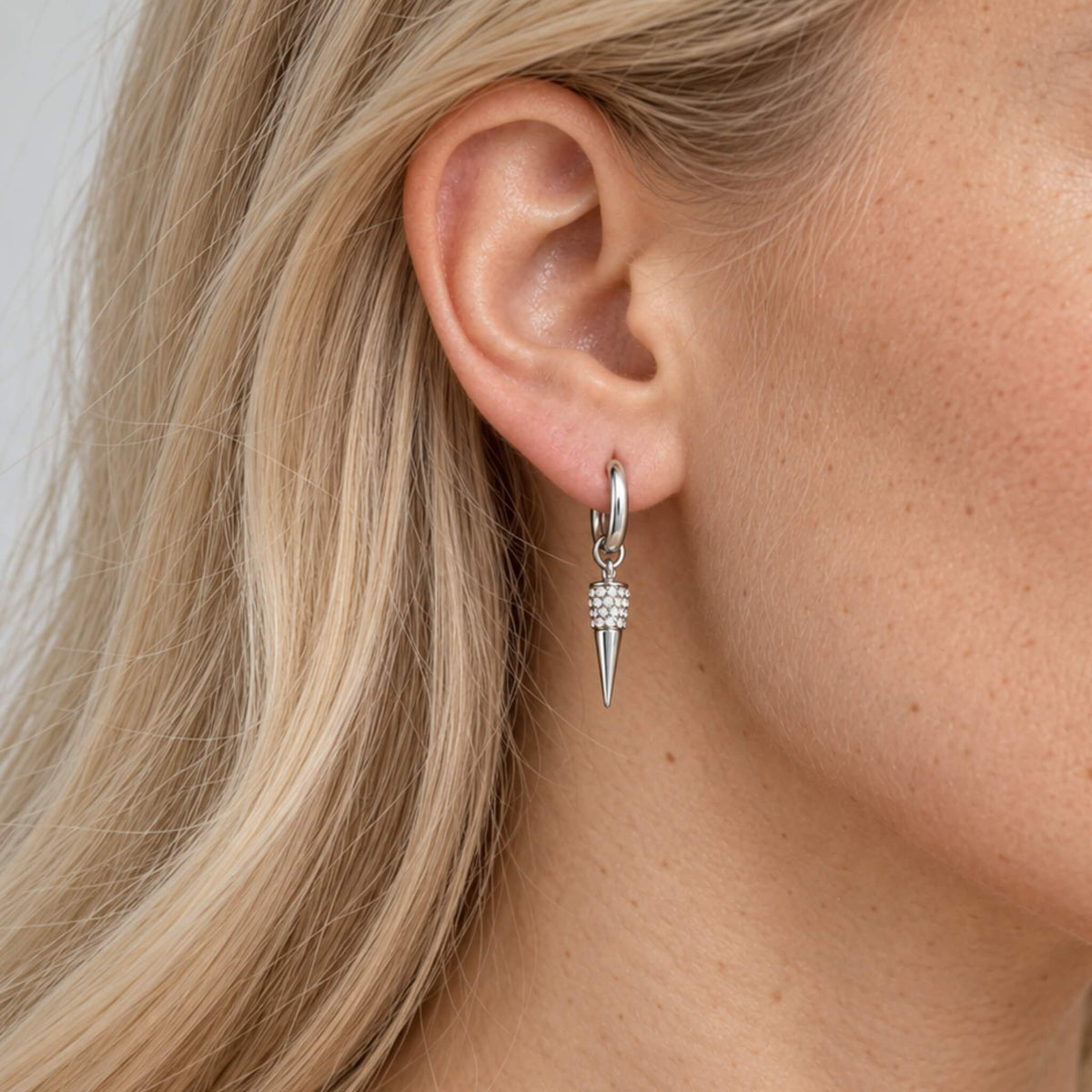 Josefine earrings By Olivia