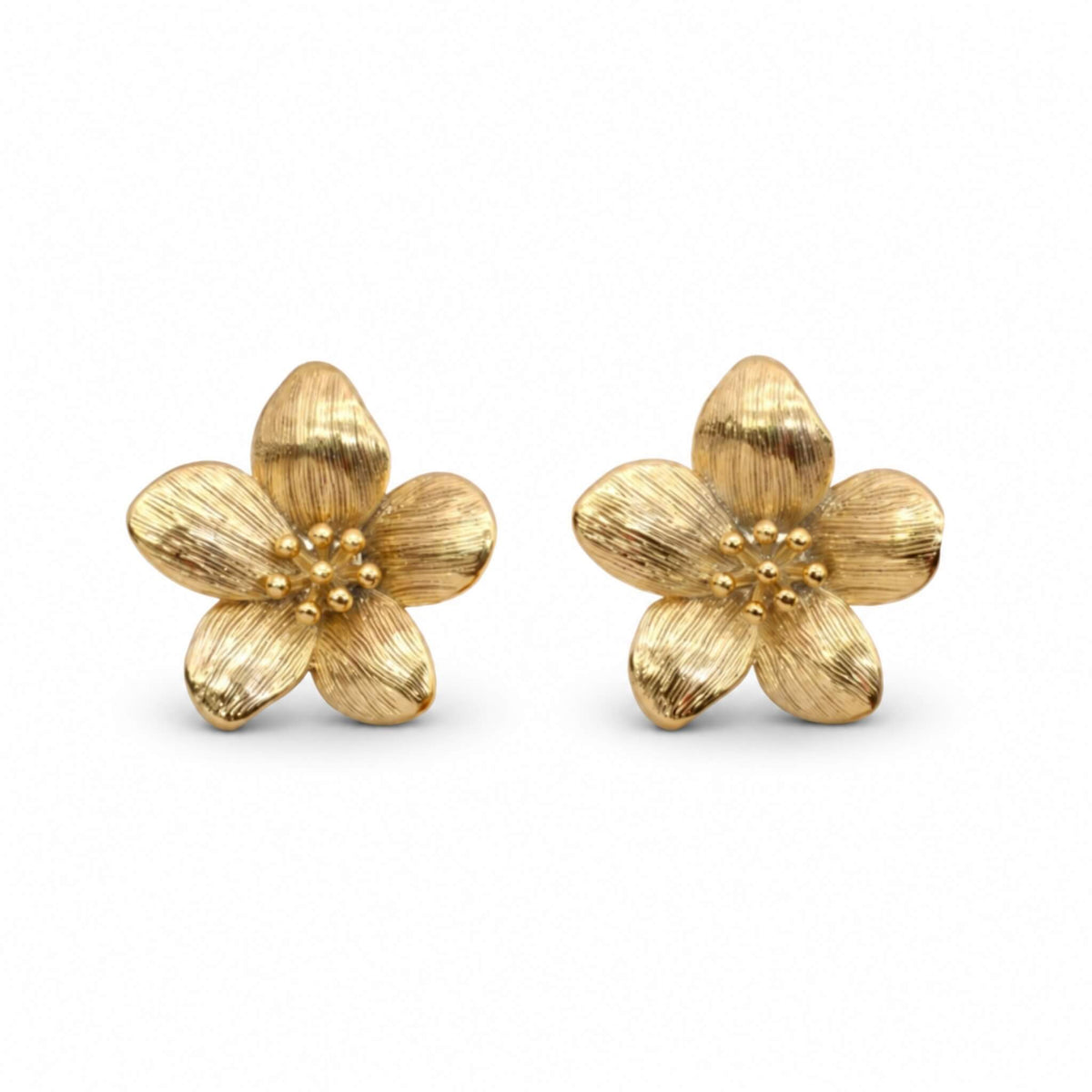 Lily earrings By Olivia