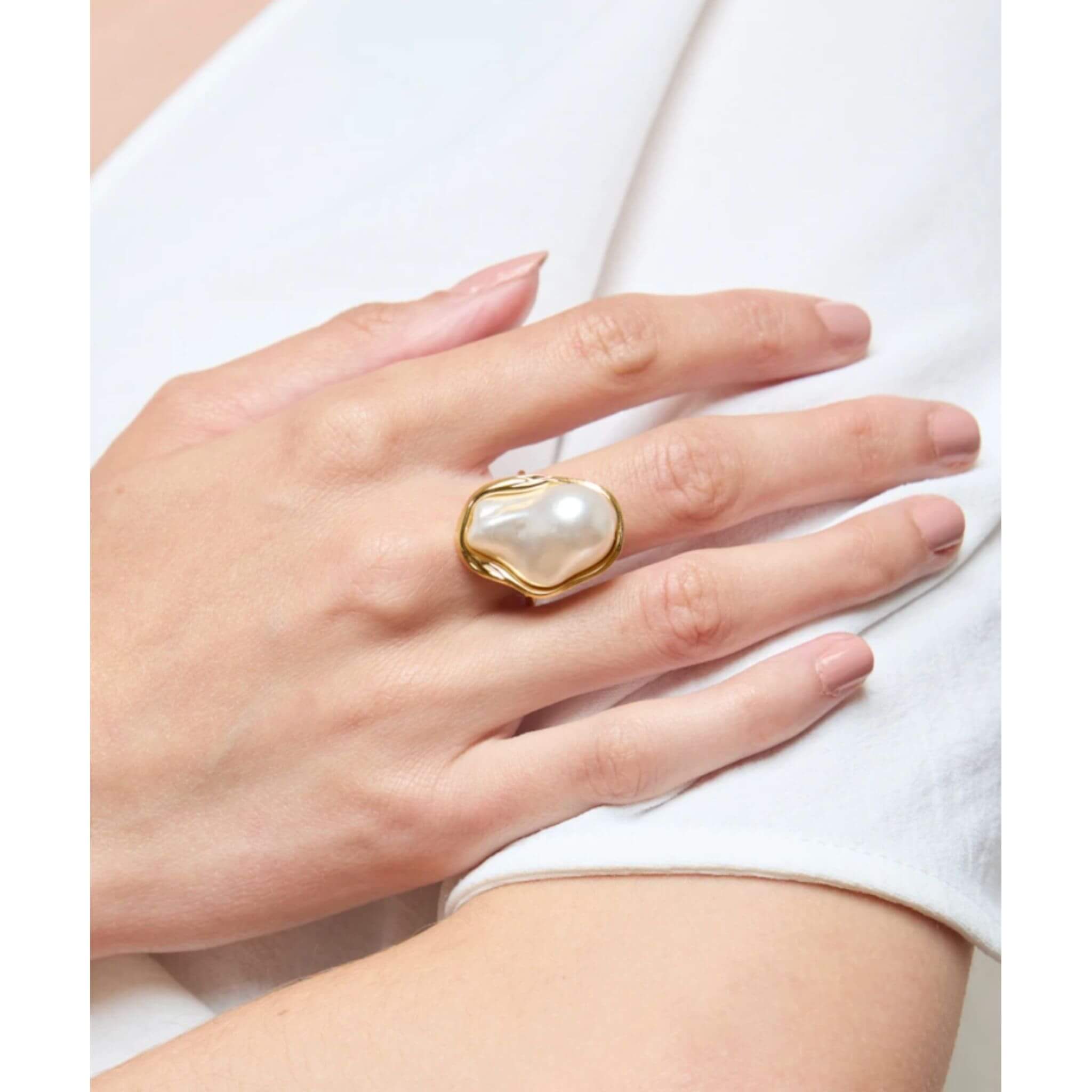 Eva Ring Gold - By Olivia
