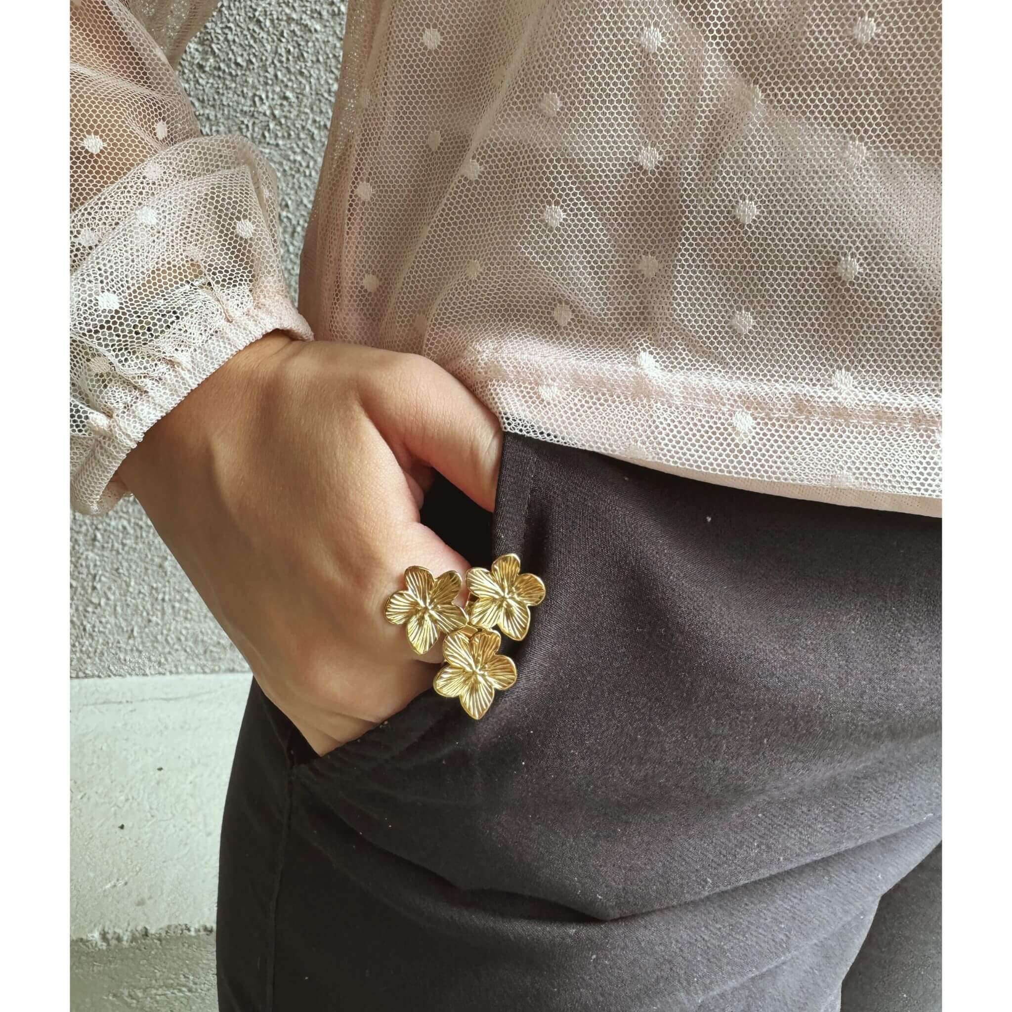 Lilian ring By Olivia