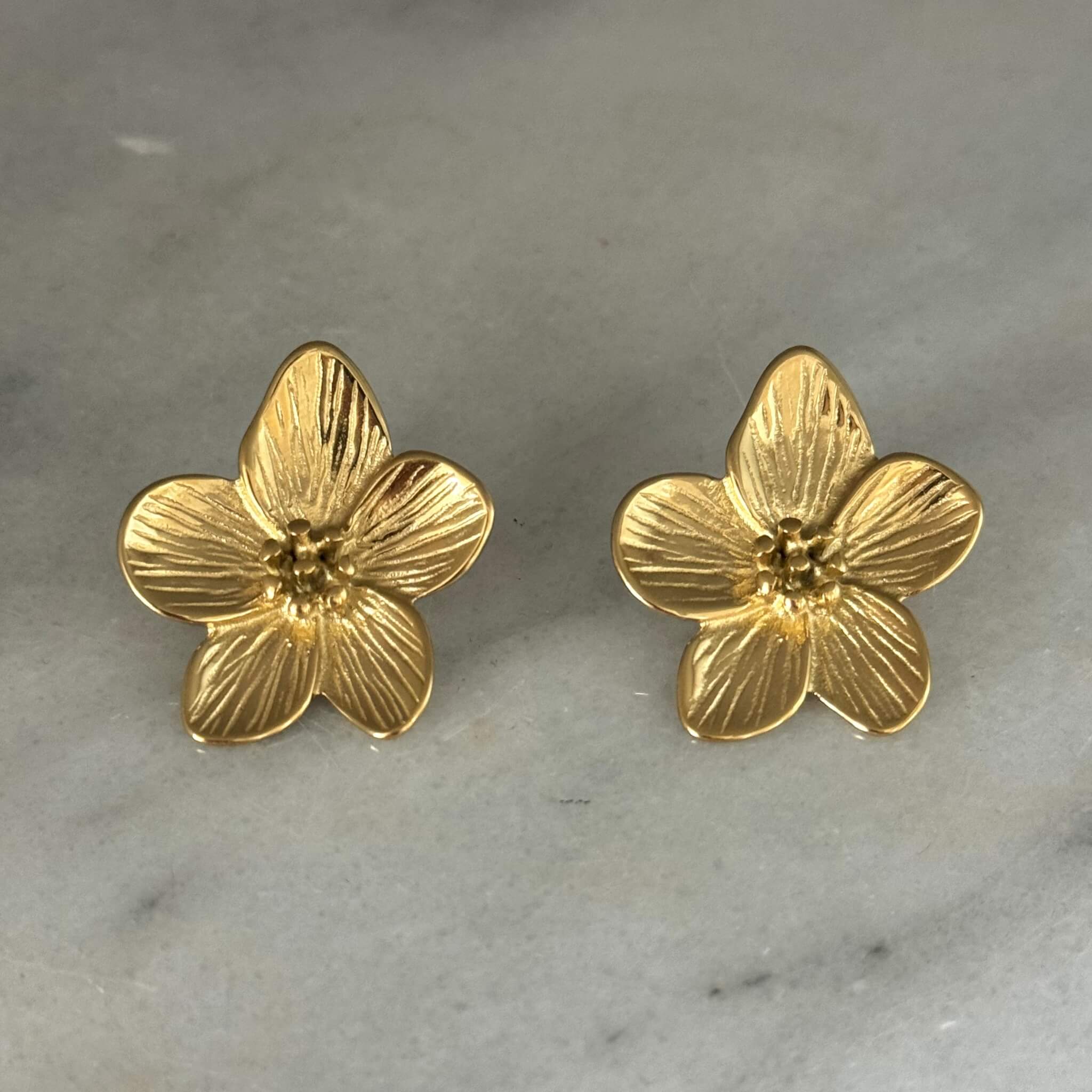 Lily earrings