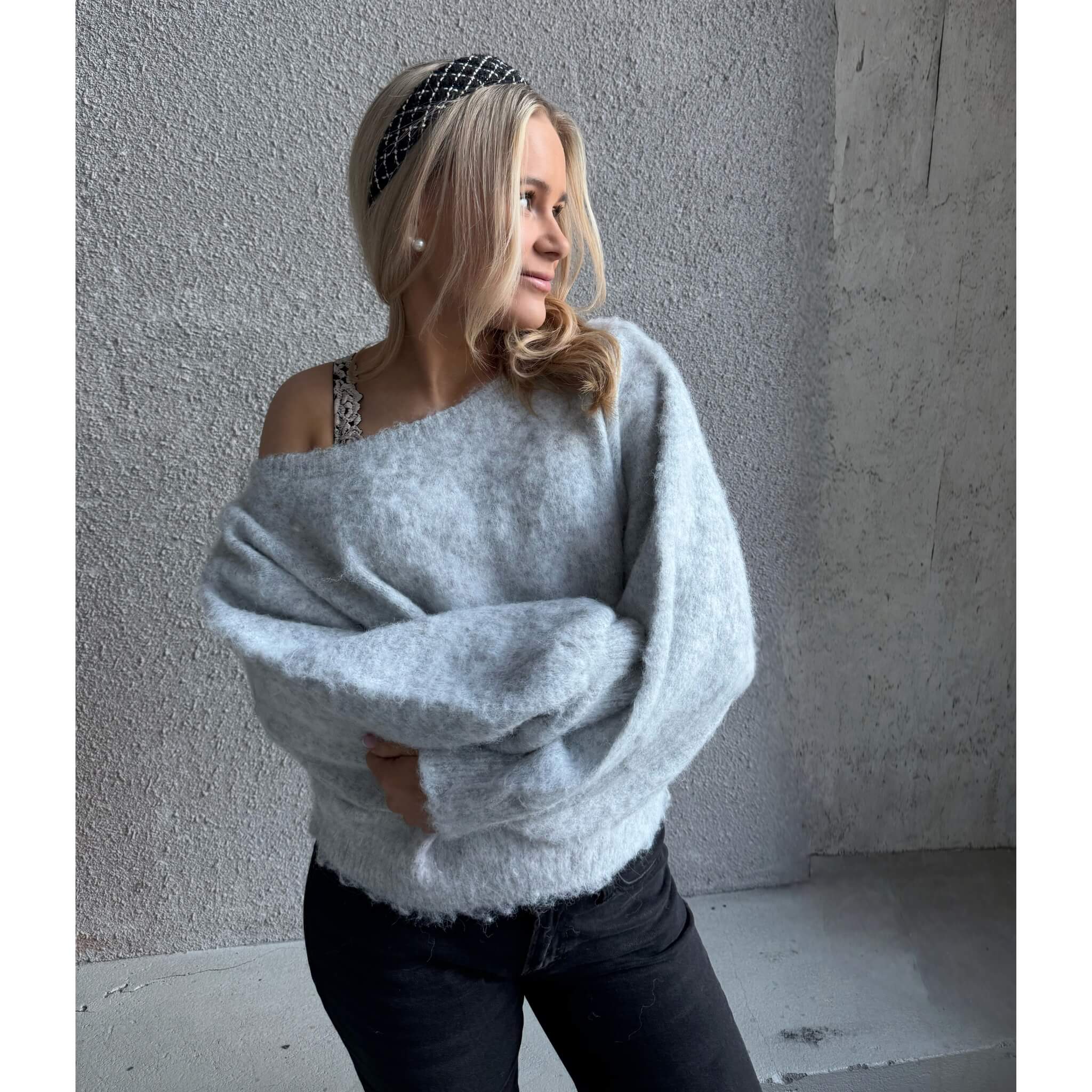 Sally sweater By Olivia