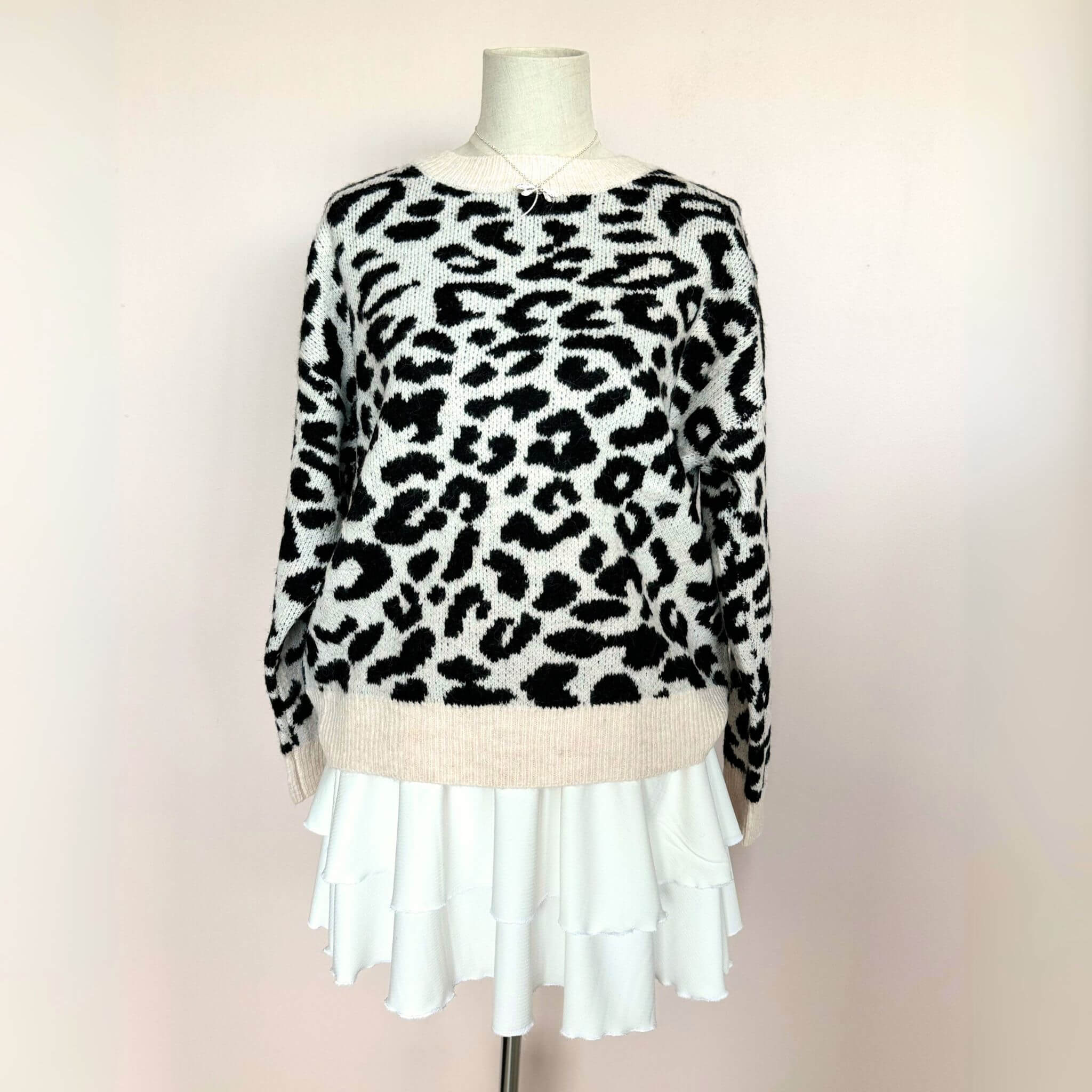 Leopard sweater By Olivia